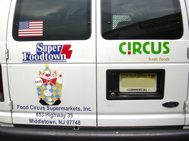 Vehicle Lettering and Wraps
