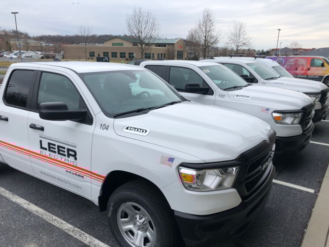 Leer Electric fleet graphics and wraps