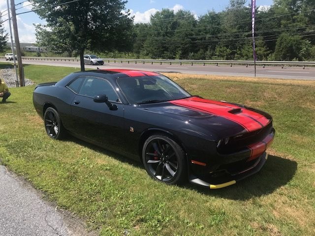 2019 Dodge Challenger Racing Stripes