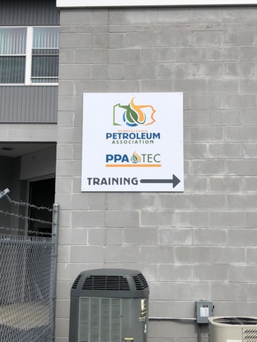 PA Petroleum Directional Sign