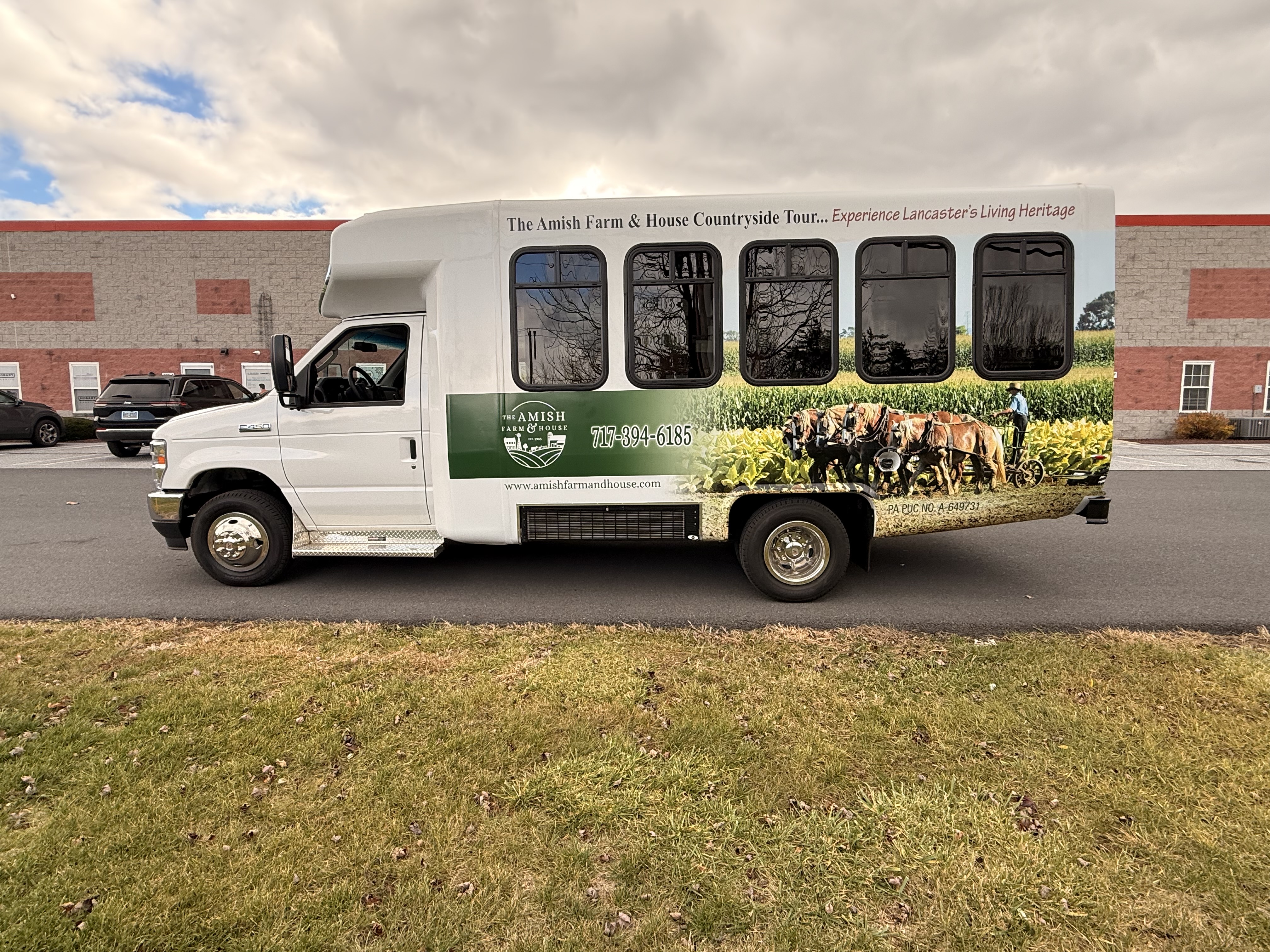 Vehicle Wraps | Hospitality & Lodging | Harrisburg, Pennsylvania | Vinyl