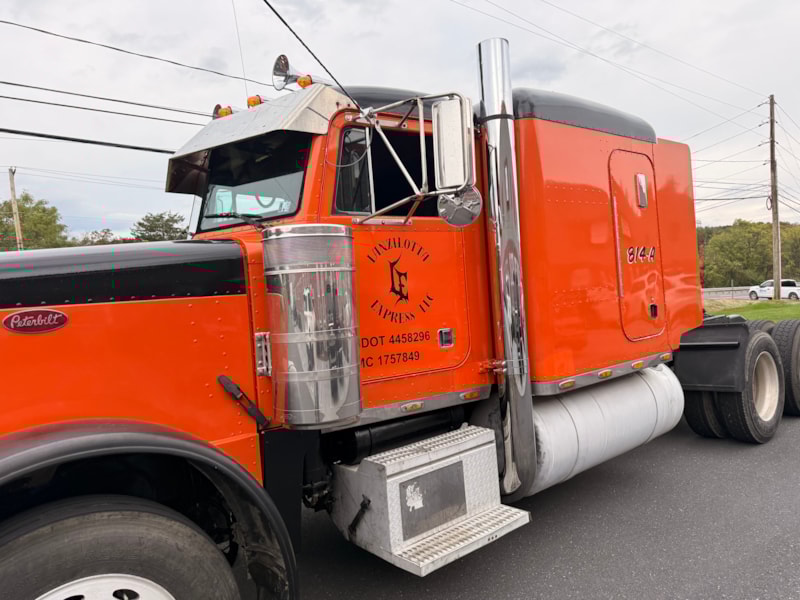 Vehicle Graphics & Lettering | Transportation, Logistics, & Distribution | Harrisburg, Pennsylvania | Vinyl