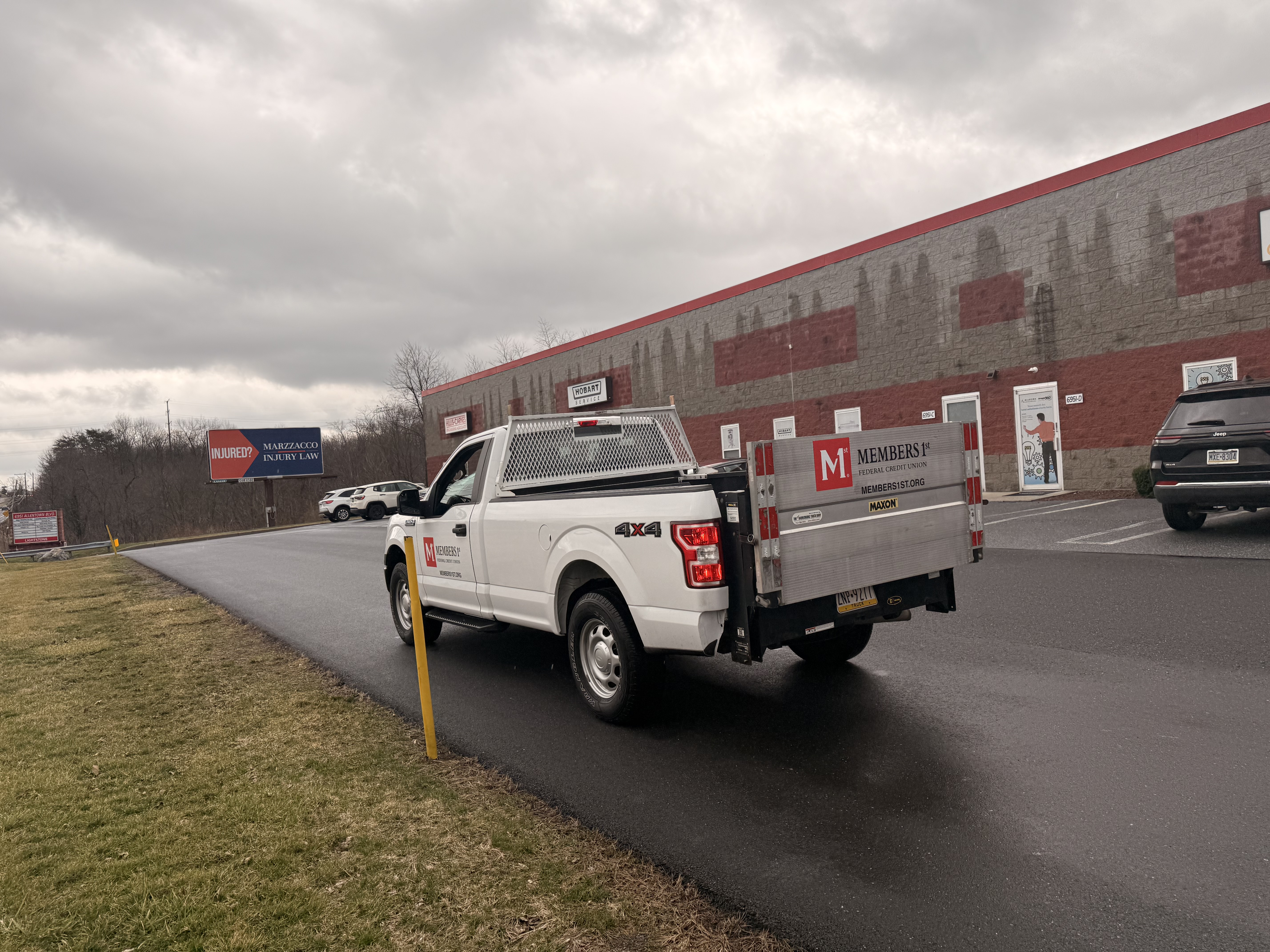 Vehicle Graphics & Lettering | Bank Signs & Credit Union Signs | Harrisburg, Pennsylvania | Vinyl
