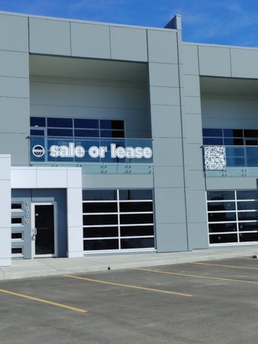 Use QR codes in your window graphics to connect with your customers.