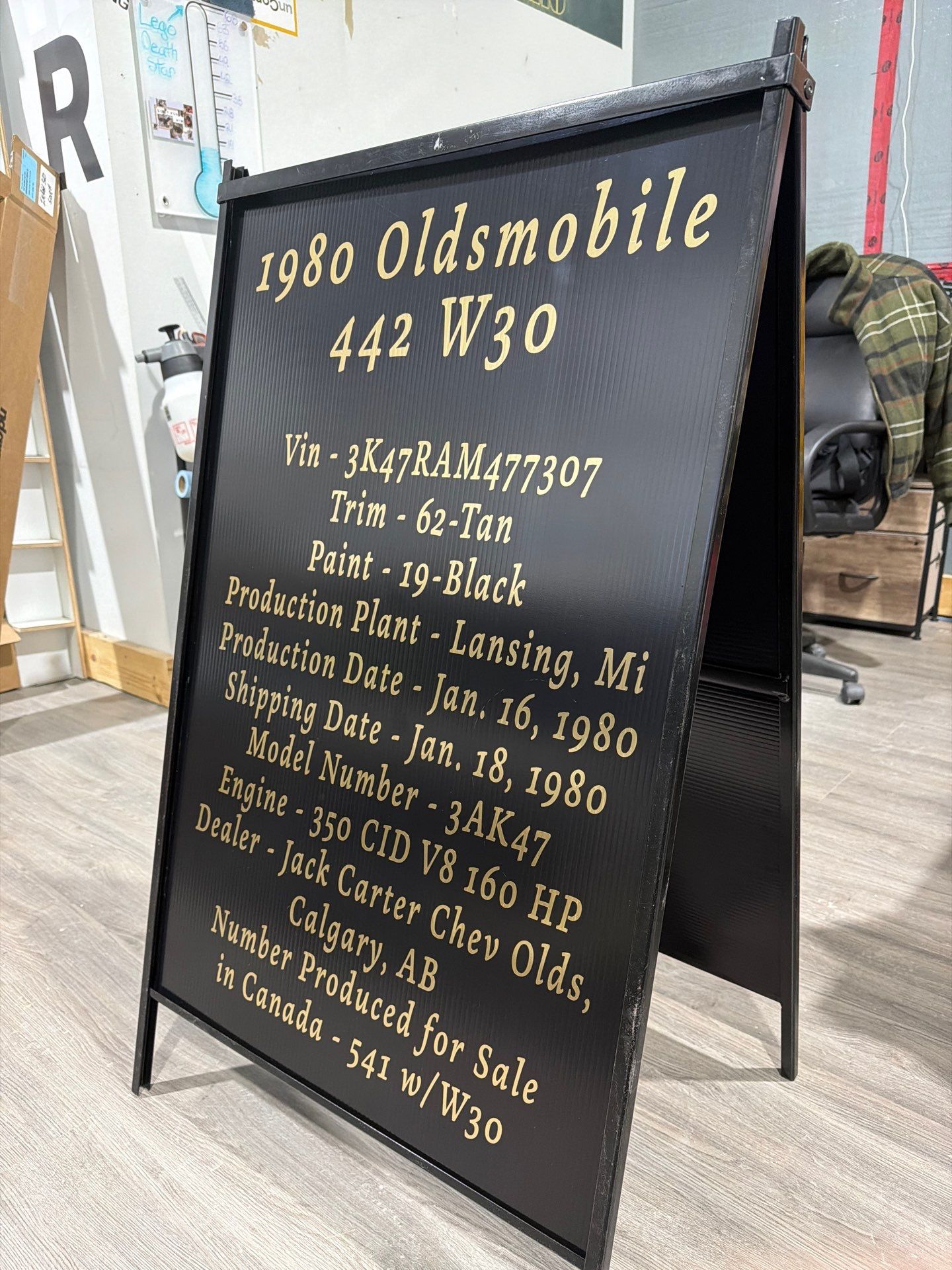 A-Frames & Sidewalk Signs | Auto Dealerships & Repair | Calgary, Alberta | Metal