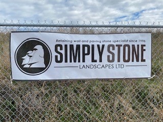 Fading tones can create elegant outdoor mesh banner