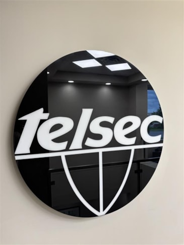 Edgelit and Backlit Signs