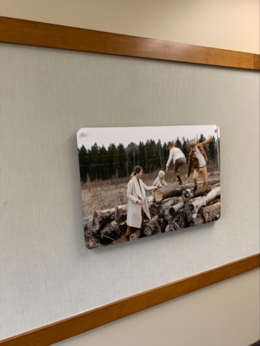 Highlight your business with inspirational wall signs