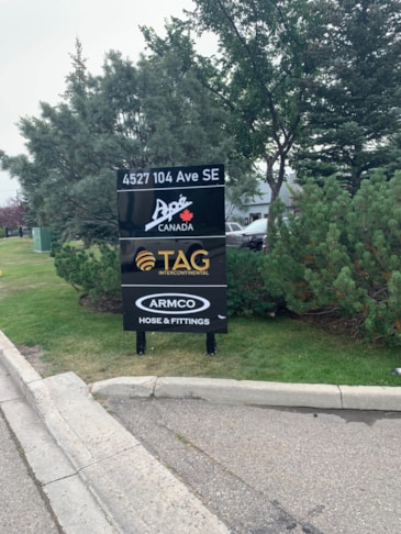 Metal Signs and Displays