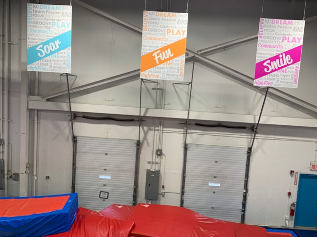 Ceiling Graphics & Displays