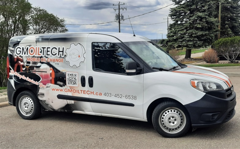 Vehicle Graphics & Lettering