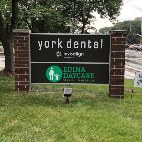 Monument Signs | Healthcare