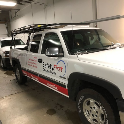 Vehicle Graphics & Lettering