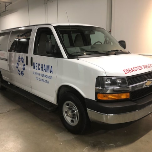 Vehicle Graphics & Lettering