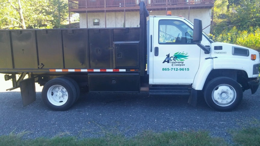 Vehicle Graphics & Lettering