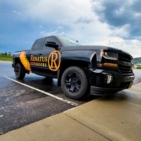 Fleet Graphics | Professional Services Signs