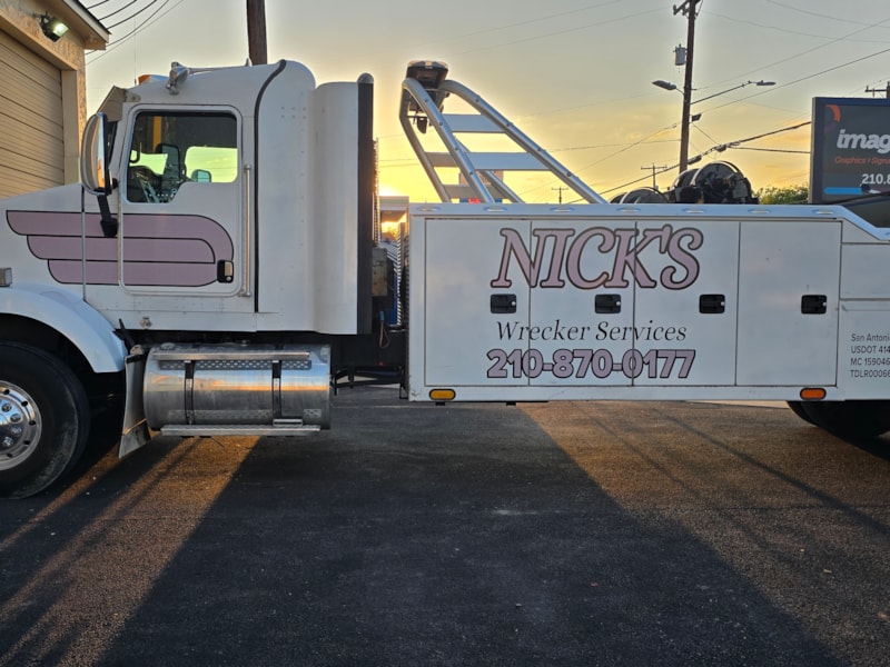 Vehicle Graphics & Lettering | Transportation, Logistics, & Distribution | San Antonio, TX | Vinyl