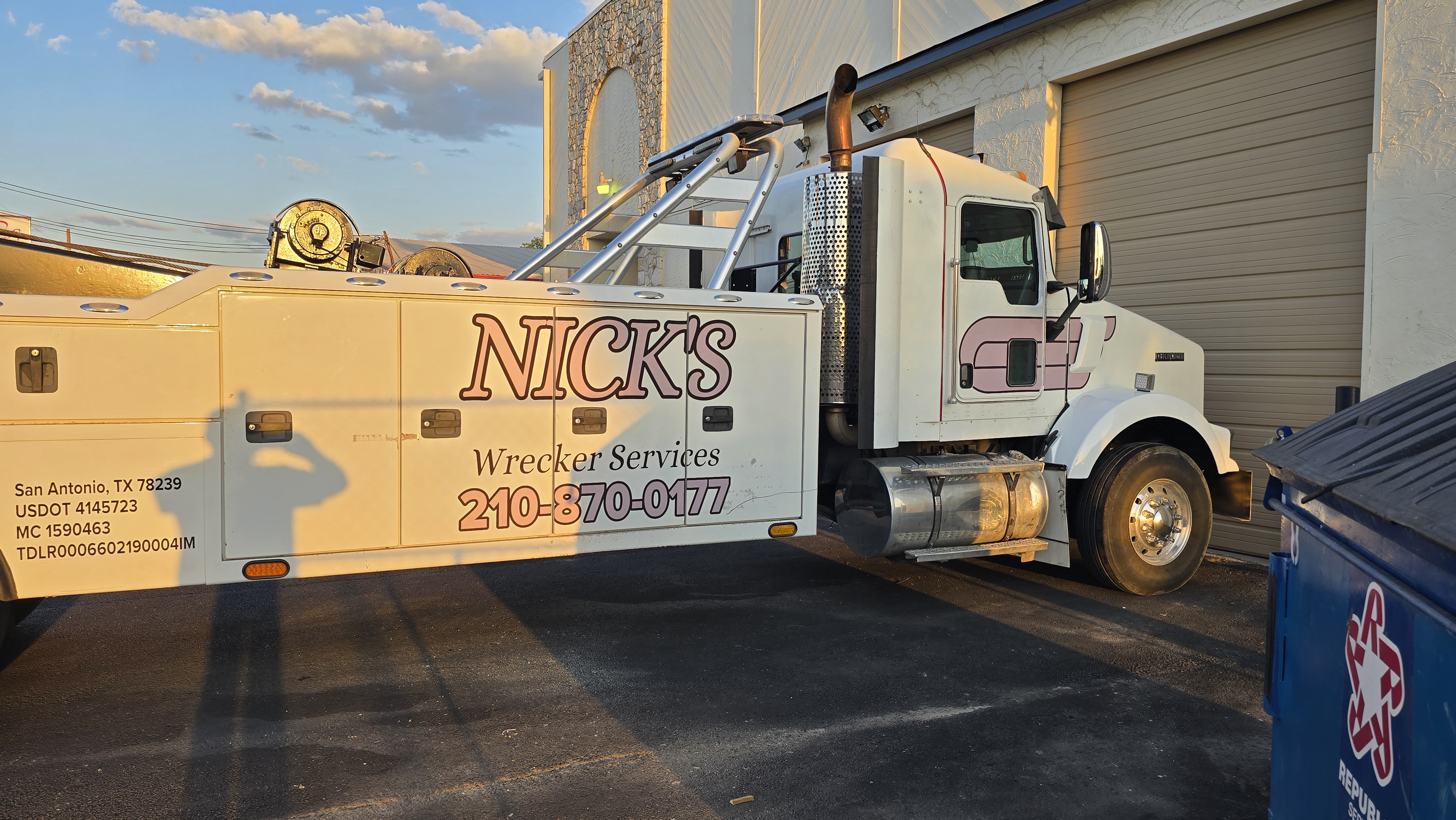 Vehicle Graphics & Lettering | Transportation, Logistics, & Distribution | San Antonio, TX | Vinyl