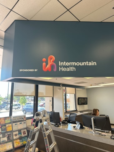 Wall Murals & Graphics