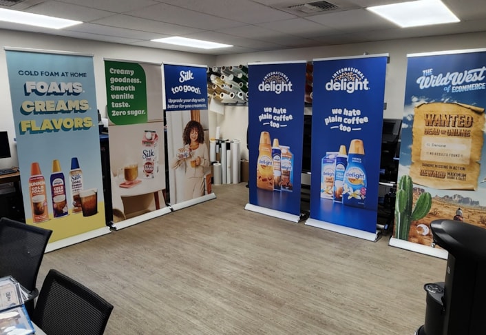 Banner Stands | Retail