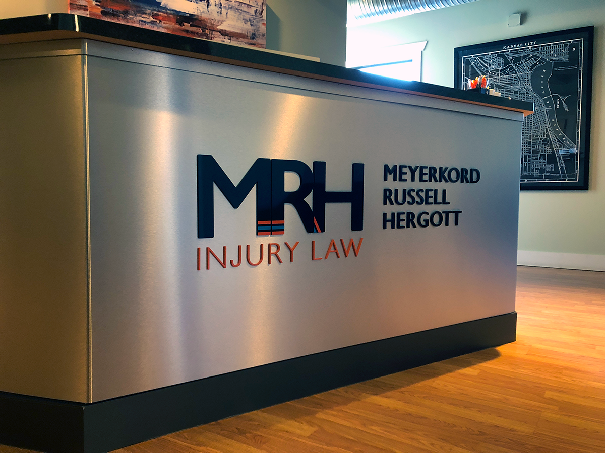 3D Signs & Dimensional Letters & Logos | Acrylic Dimensional Signage for MRH Injury Law in Kansas City, Missouri