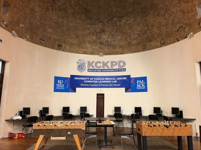 Wall Murals and Graphics