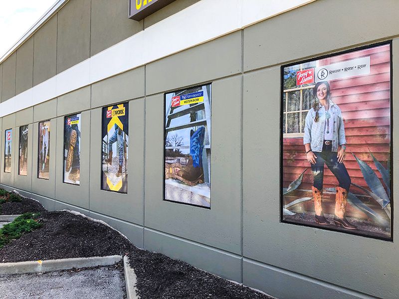 Exterior Perforated Window Vinyl for Chuck