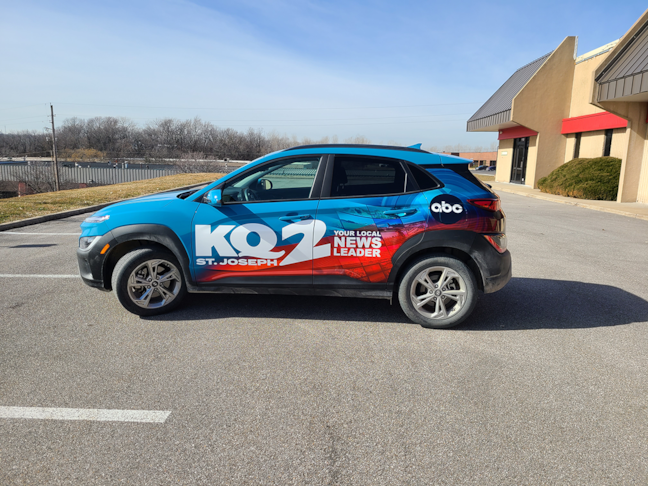 Partial Wrap - KQ2 Newsroom Kona