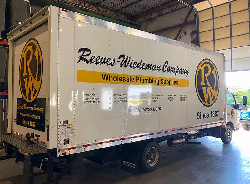 Box Truck Graphics for Reeves Wiedeman in Lenexa, Kansas