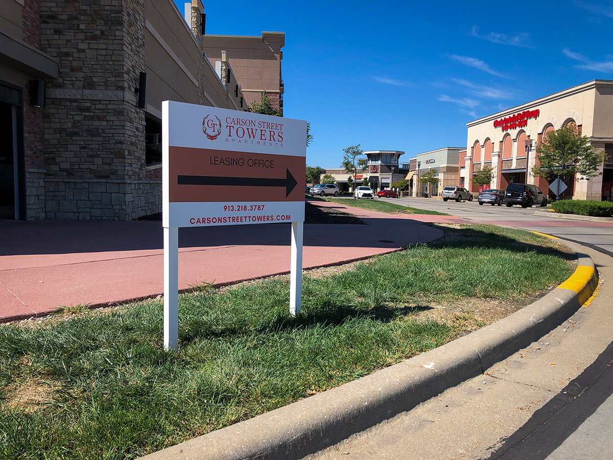 Exterior Post and Panel Wayfinding Sign for Carson Street Towers Apartments in Overland Park, Kansas