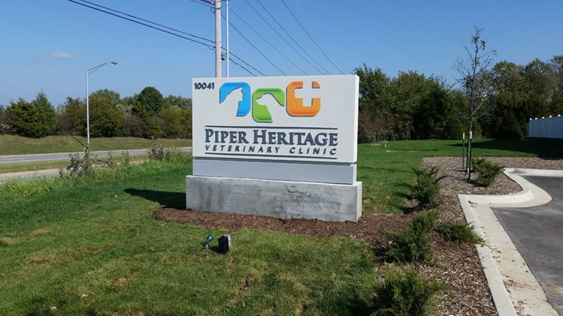 Exterior HDU Monument Sign for Piper Heritage Veterinary Clinic in Kansas City, Kansas