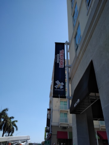 Boulevard & Street Pole Banners