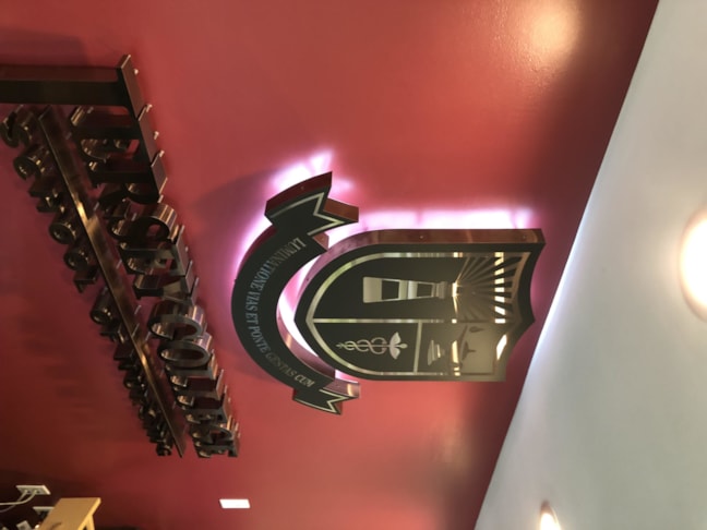 3D Signs & Dimensional Letters & Logos