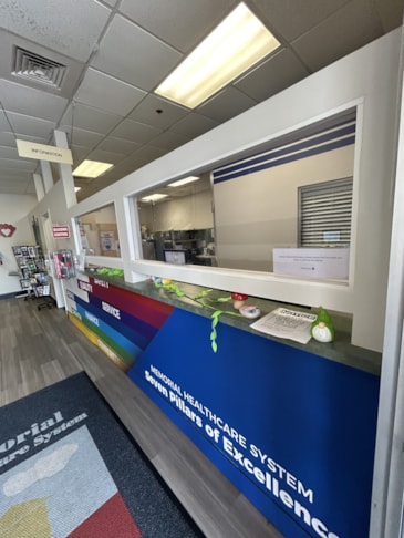 Wall Murals & Graphics