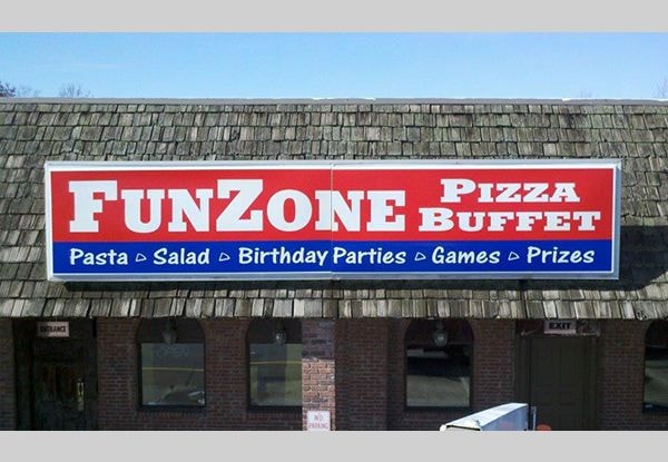  - Image360-Lexington-KY-Lightbox-Restaurant-FunZone