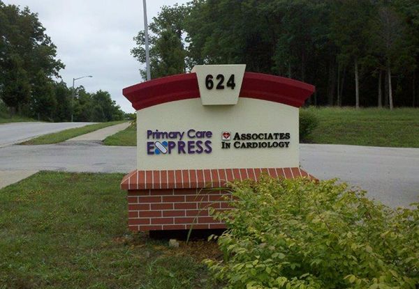  - Image360-Lexington-KY-Monument-Signage-Healthcare-Primary-Care-Express