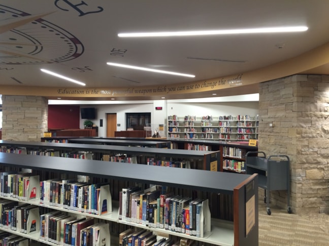 Ceiling Graphics & Displays