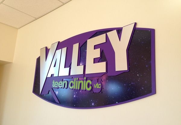  - image360-marina-del-ray-CA-dimensional-signage-valley-teen-clinic