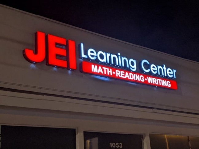 Edgelit and Backlit Signs