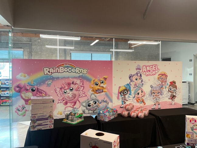 Window Decals, Signage & Graphics