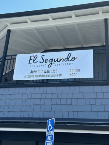 Fabric & Vinyl Outdoor Banners | Healthcare