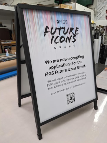 Sidewalk Signs & A-Frame Signs