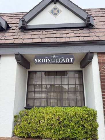 Hanging Signs & Ceiling Displays | Healthcare