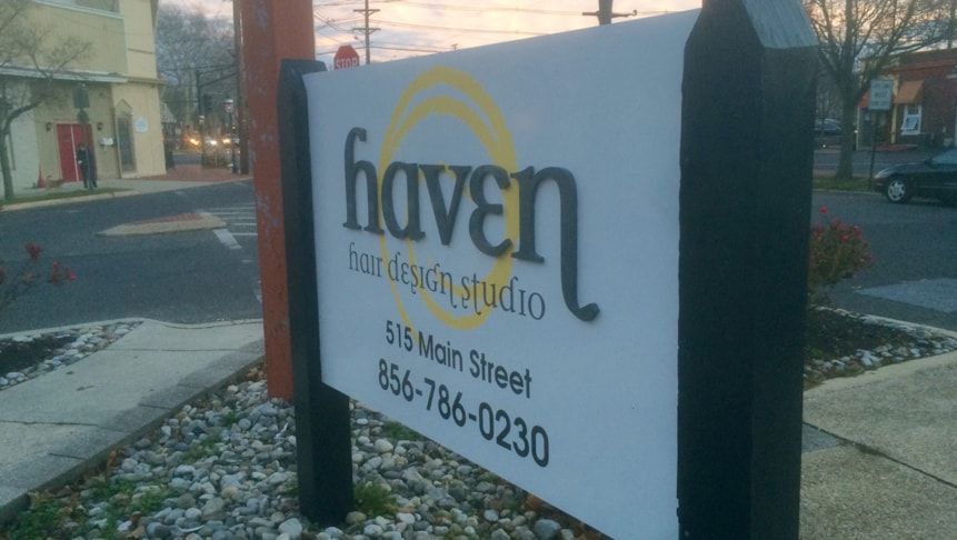 Dimensional Letters (Exterior)