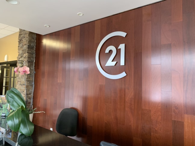 Dimensional Letters (Interior)