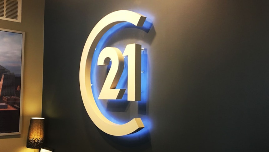 Dimensional Letters (Interior)