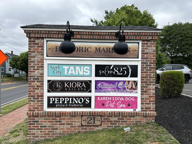 Monument Signs | Restaurants & Foodservice