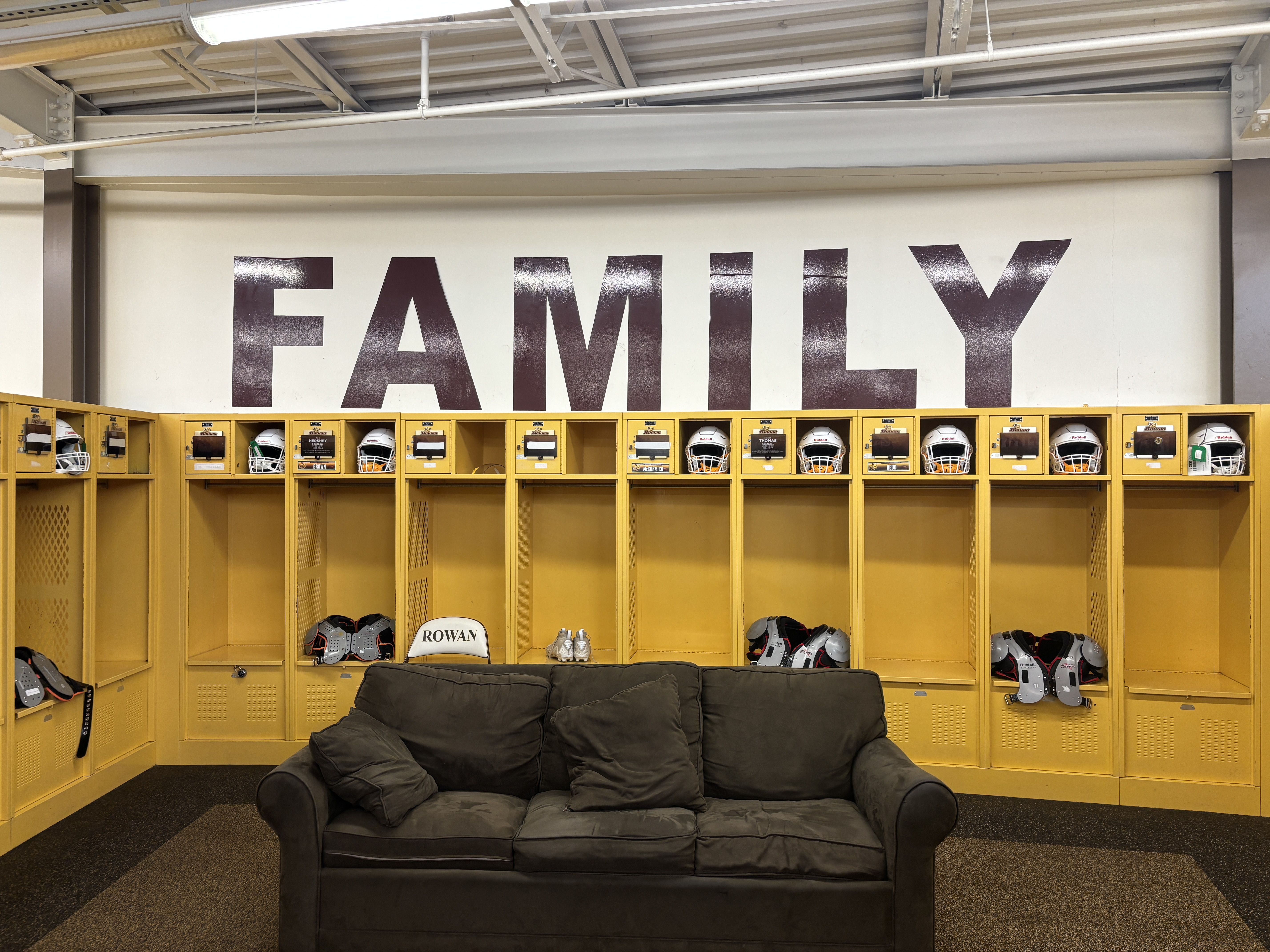 Custom Decals, Wraps & Lettering | Vinyl