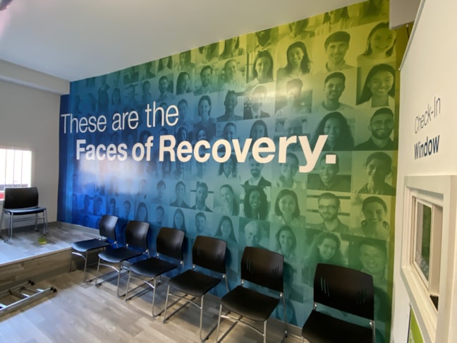 Graphics & Wall Murals