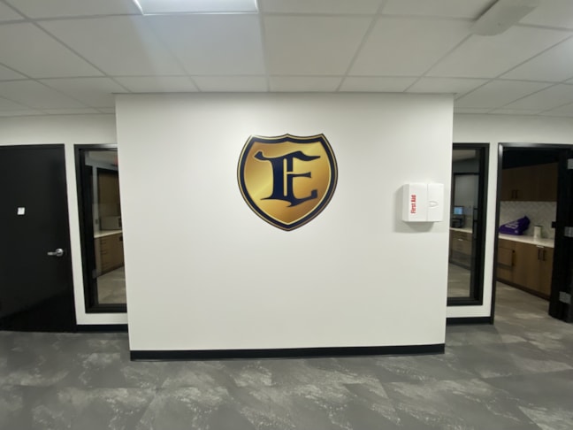 Graphics & Wall Murals